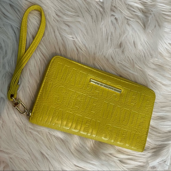Steve Madden Neon Yellow Clutch/wristlet - Picture 2 of 10